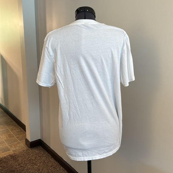 Bernie Sanders Tee - Picture 3 of 5